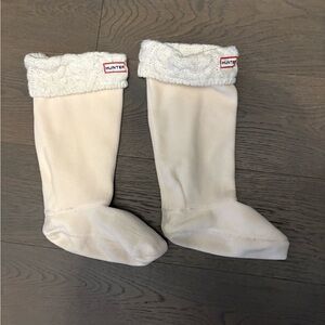 Hunter women’s creme cable knit socks sz 5-7 EUC ret $85